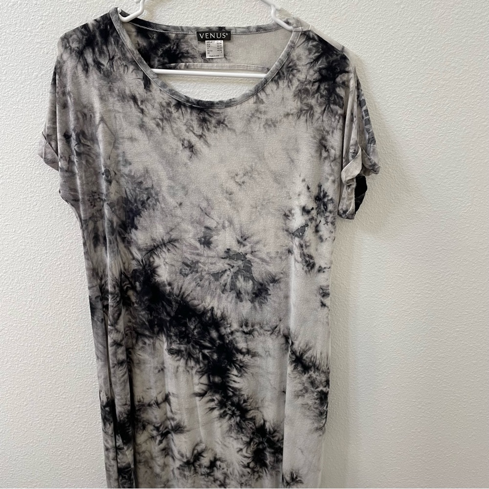 Venus cloudy t shirt dress white gray small